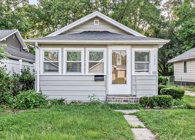 Property at 127 Lawndale Ave, Mishawaka, IN 46544, 2 beds, 1 bath