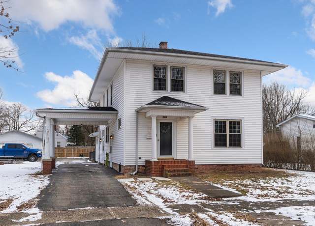 Property at 210 N Calhoun St, South Whitley, IN 46787, 4 beds, 2.5 baths