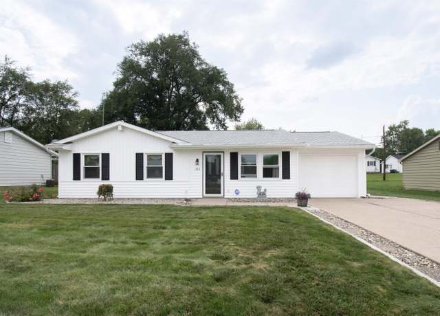 Property at 215 Penrose Dr, Kendallville, IN 46755, 3 beds, 1 bath