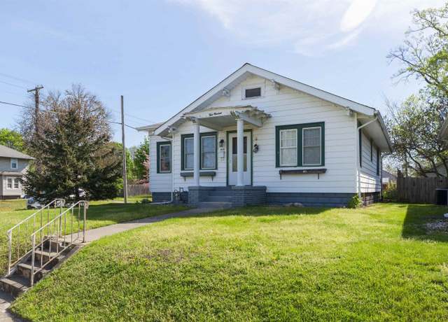 Property at 400 Arcade Ave, Elkhart, IN 46514, 2 beds, 1 bath