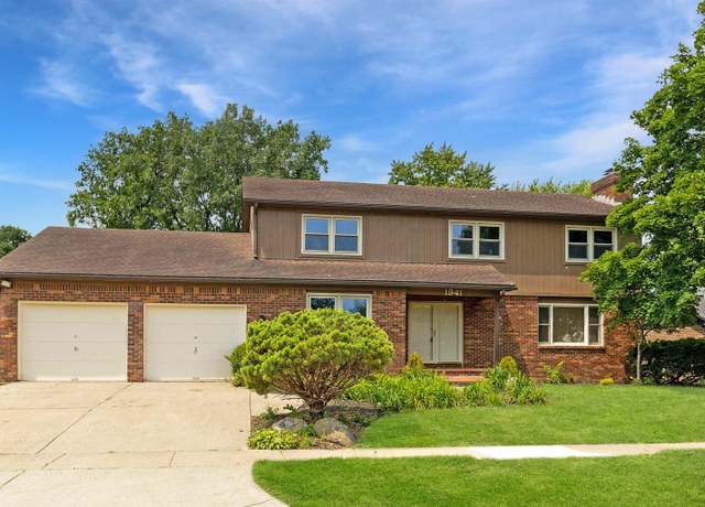 Property at 1941 Tanglewood Dr, Lafayette, IN 47905, 6 beds, 4.5 baths