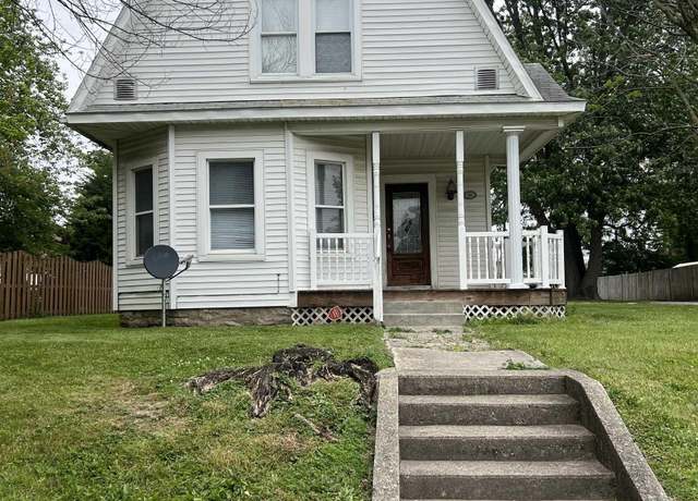 Property at 1118 N Webster St, Kokomo, IN 46901, 3 beds, 1.5 baths