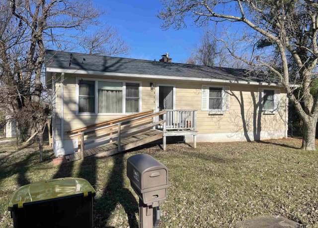 Property at 4016 W Stapleton Ave, Bloomington, IN 47403, 3 beds, 2 baths