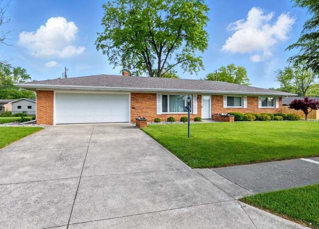 Property at 928 Hollyhill Dr, Fort Wayne, IN 46819, 3 beds, 2 baths