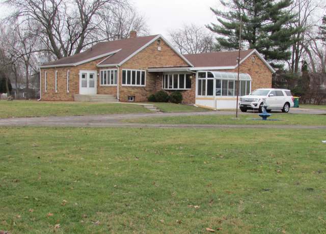 Property at 2706 Grape Rd, Mishawaka, IN 46545, 3 beds, 2.5 baths