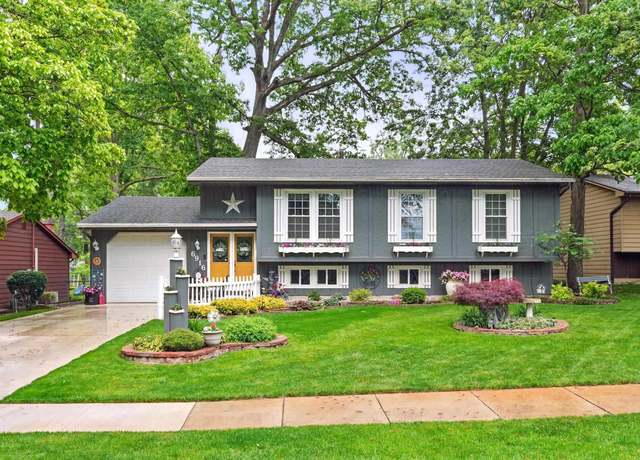 Property at 6916 Woodtrail Ct, Fort Wayne, IN 46835, 3 beds, 2 baths