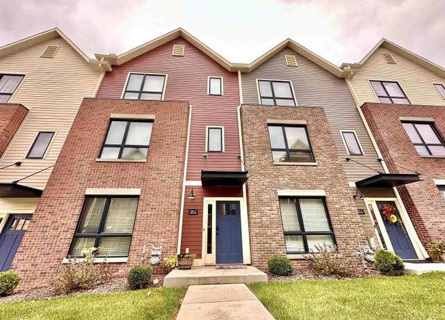 Property at 316 S Saint Peter St #3, South Bend, IN 46617, 4 beds, 3.5 baths