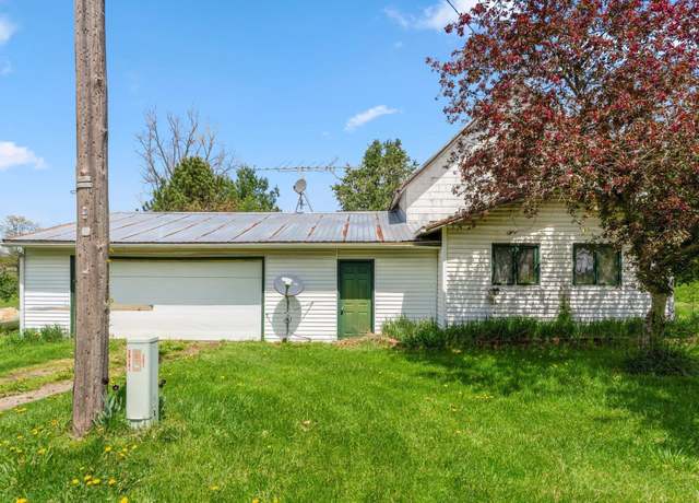 Property at 7950 E Metz Rd, Angola, IN 46703, 3 beds, 1 bath