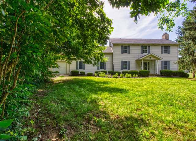 Property at 4109 E Woodland Ct, Leesburg, IN 46538, 4 beds, 2.5 baths