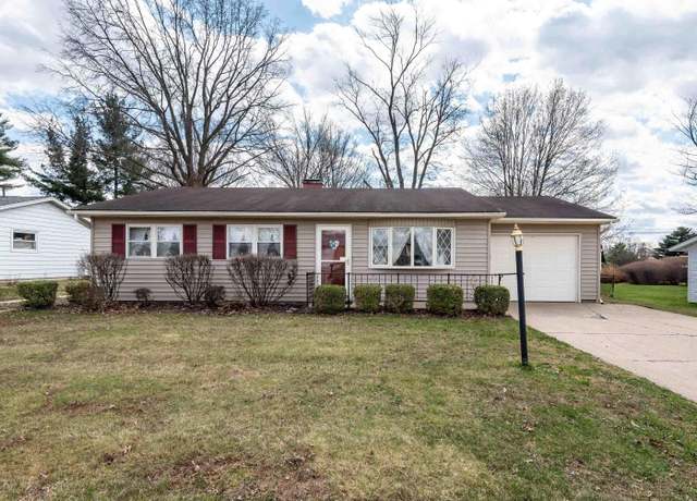 Property at 4129 W Highland Ct, Bloomington, IN 47403, 3 beds, 1 bath