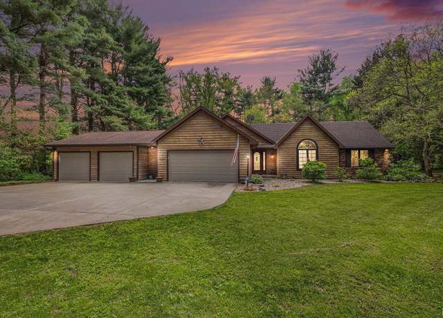 Property at 11116 Dragoon Trl, Mishawaka, IN 46544, 3 beds, 3 baths