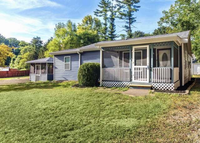 Property at 10306 Old State Rd, Evansville, IN 47711, 3 beds, 3 baths