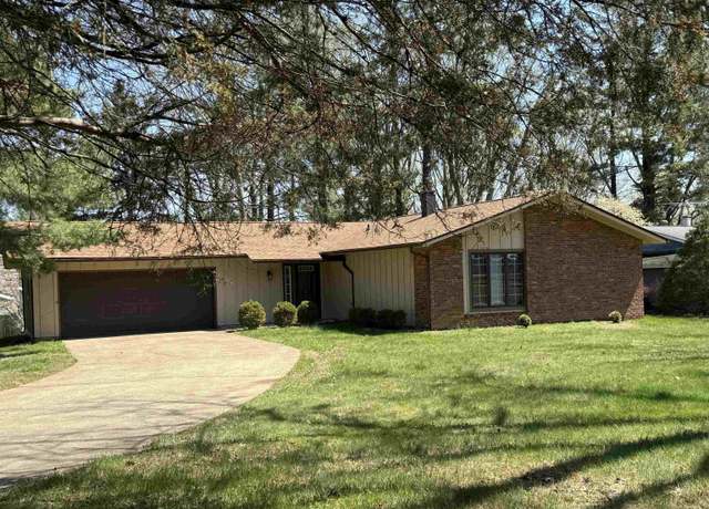 Property at 1402 E Elliston Dr, Bloomington, IN 47401, 3 beds, 2 baths