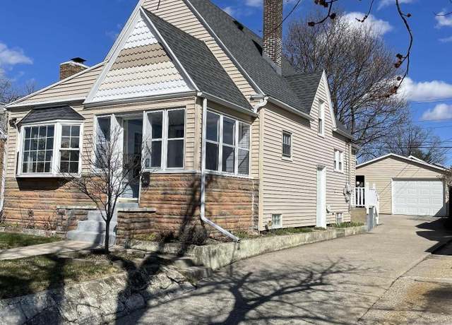 Property at 426 N Mason St, Mishawaka, IN 46544, 3 beds, 1.5 baths