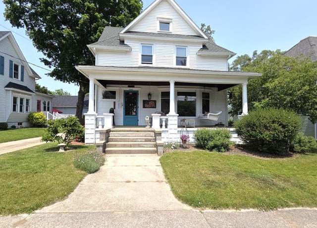 Property at 127 W Mill St, Bremen, IN 46506, 3 beds, 2 baths