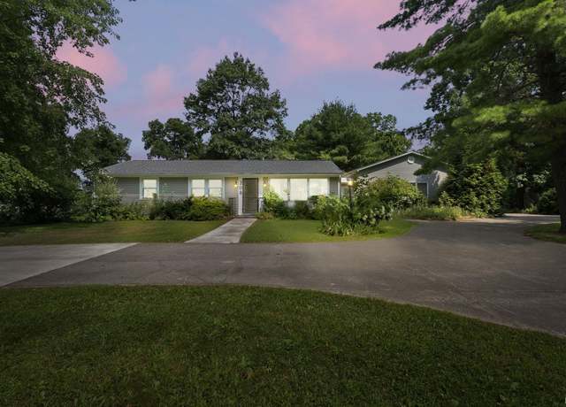 Property at 208 W Gump Rd, Fort Wayne, IN 46845, 3 beds, 1.5 baths