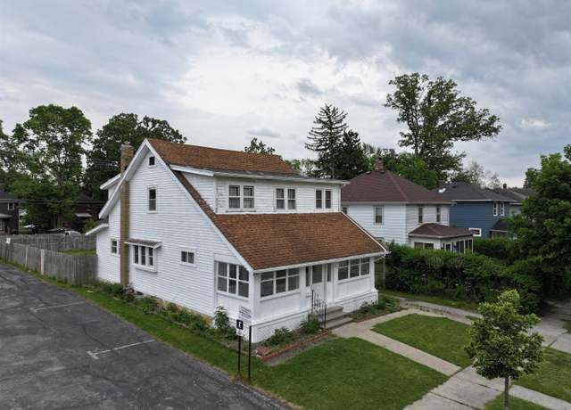 Property at 2010 Kentucky Ave, Fort Wayne, IN 46805, 5 beds, 2 baths