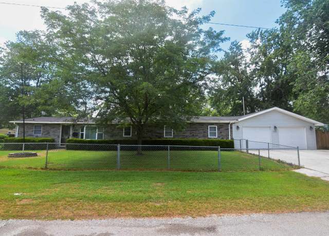 Property at 2625 S Ruston Ave, Evansville, IN 47714, 4 beds, 1 bath