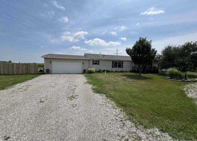 Property at 8387 S Raber Rd, Columbia City, IN 46725, 4 beds, 2.5 baths