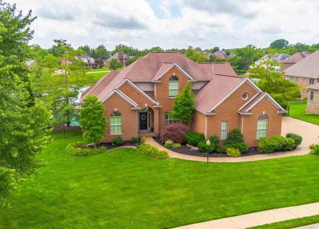 Property at 5811 Woodbridge Trl, Newburgh, IN 47630, 5 beds, 3.5 baths