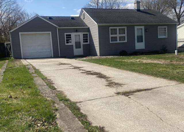 Property at 19636 Kern Rd, South Bend, IN 46614, 3 beds, 1 bath