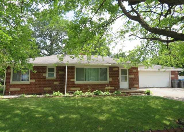 Property at 702 Lincolnway East, Goshen, IN 46526, 2 beds, 1 bath