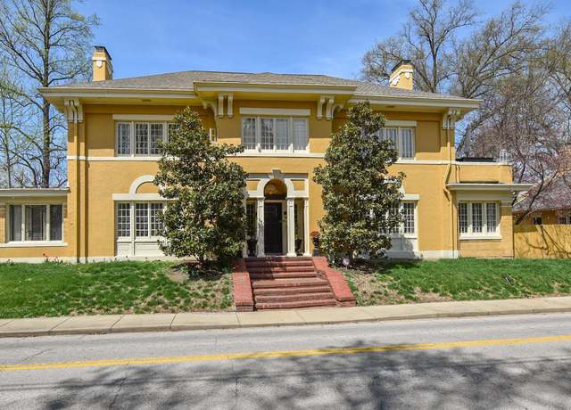 Property at 100 Mulberry St, Evansville, IN 47713, 4 beds, 4 baths