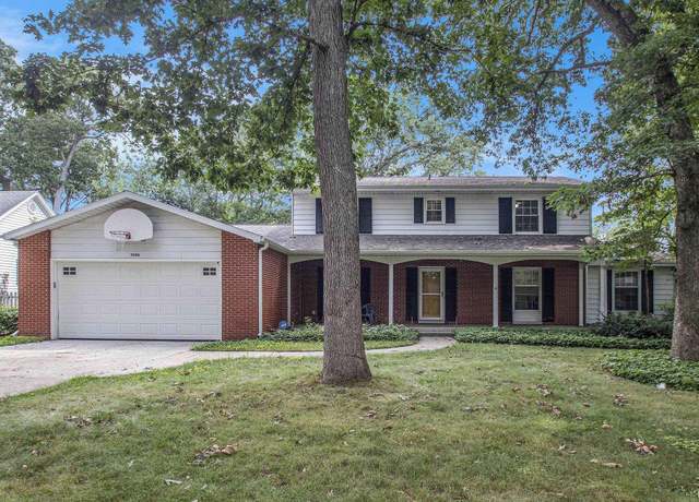 Property at 1506 Dogwood Dr, Elkhart, IN 46514, 4 beds, 2.5 baths