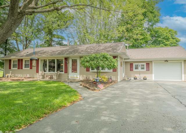 Property at 1402 W Chapel Pike, Marion, IN 46952, 3 beds, 2 baths