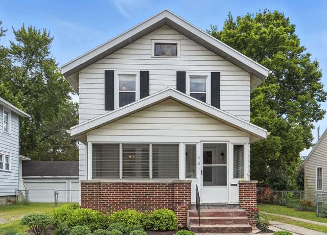 Property at 716 Anderson Ave, Fort Wayne, IN 46805, 3 beds, 1 bath