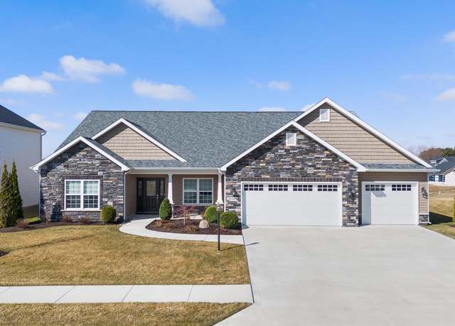 Property at 17185 Gokey Blvd, Huntertown, IN 46748, 4 beds, 3.5 baths
