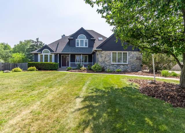 Property at 9221 Valley Forge Pl, Fort Wayne, IN 46835, 4 beds, 2.5 baths