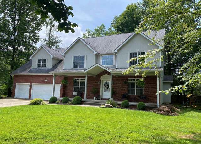 Property at 3900 E Breckenmore Dr, Bloomington, IN 47401, 4 beds, 3.5 baths