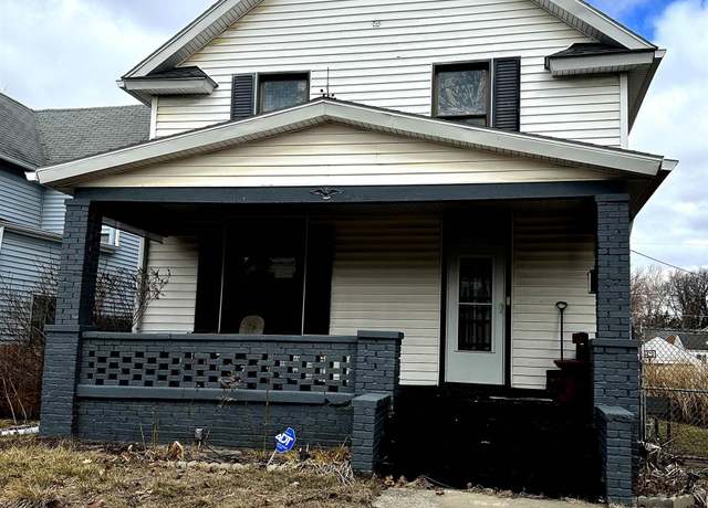Property at 1224 Sinclair St, Fort Wayne, IN 46808, 3 beds, 1.5 baths