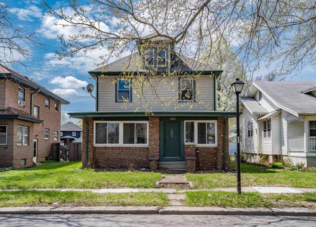 Property at 2203 Crescent Ave, Fort Wayne, IN 46805, 4 beds, 1 bath