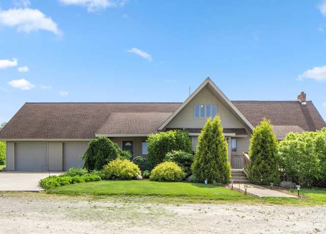 Property at 2395 State Road 427 Hwy, Waterloo, IN 46793, 4 beds, 3 baths