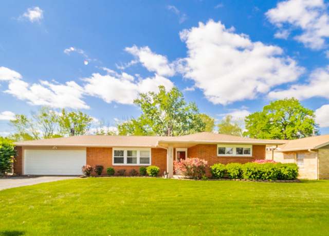Property at 2215 W Cambridge Dr, Muncie, IN 47304, 3 beds, 2 baths