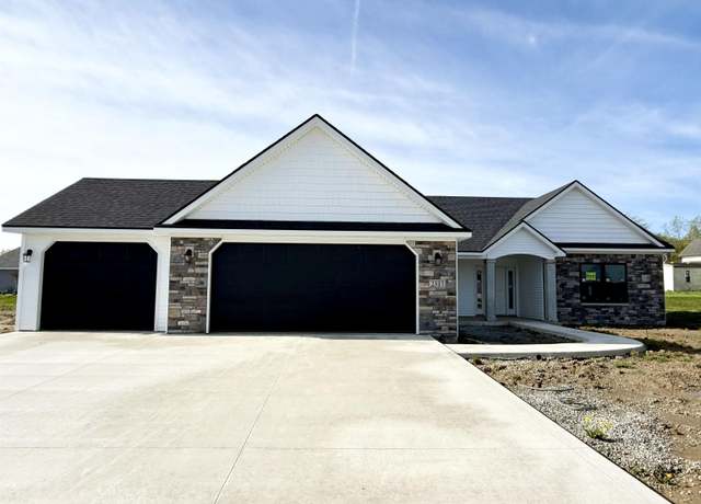 Property at 2313 Chandler Way, Auburn, IN 46706, 3 beds, 2 baths