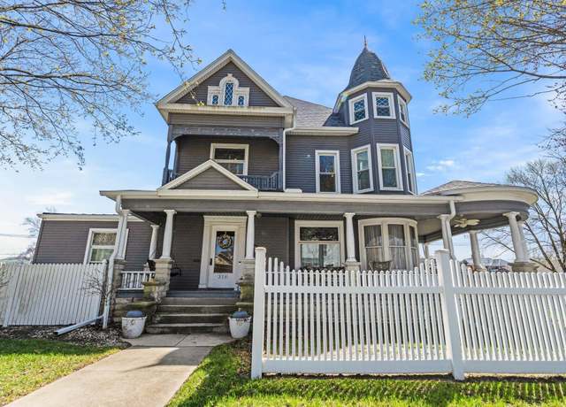 Property at 328 W Market St, Bluffton, IN 46714, 7 beds, 3.5 baths