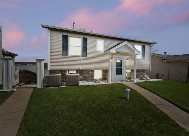 Property at 1345 Hilltop Dr, Rome City, IN 46784, 4 beds, 2 baths