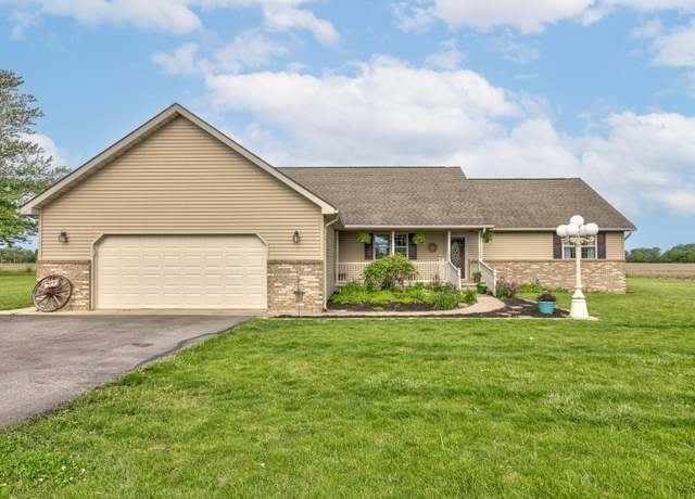 Property at 202 S Broad Way, Frankfort, IN 46041, 4 beds, 2 baths