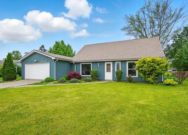 Property at 4715 Danbury Dr, Fort Wayne, IN 46835, 4 beds, 2 baths
