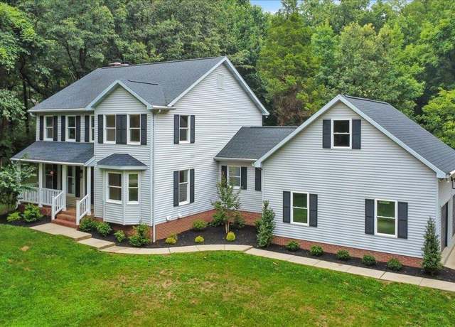 Property at 5188 Lenn Rd, Newburgh, IN 47630, 5 beds, 4 baths