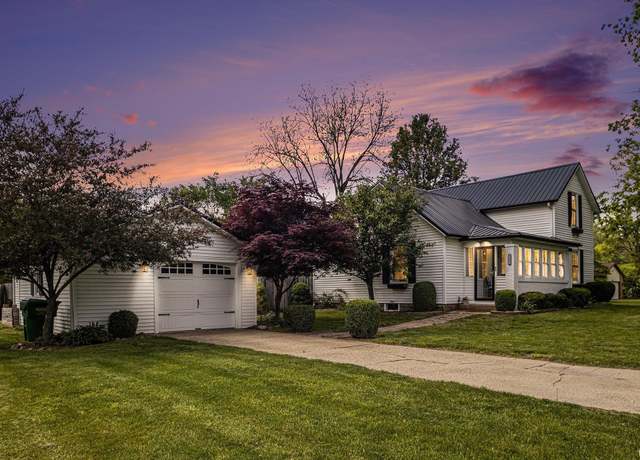 Property at 58861 County Rd 111, Elkhart, IN 46517, 3 beds, 2.5 baths