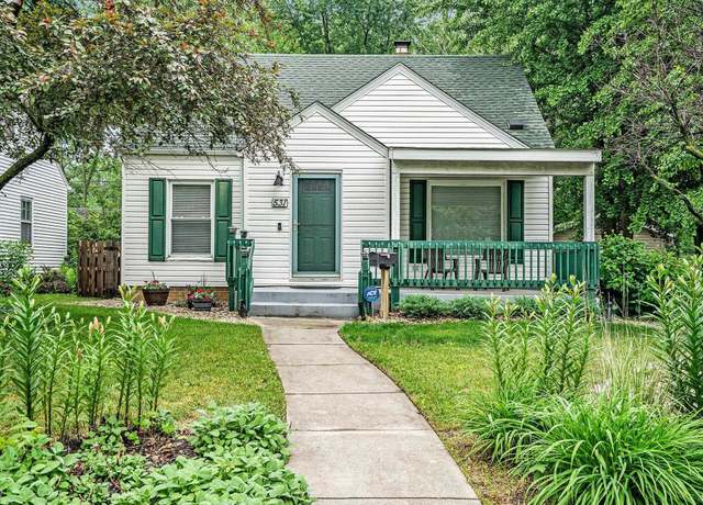 Property at 531 W Angela Blvd, South Bend, IN 46617, 3 beds, 1 bath