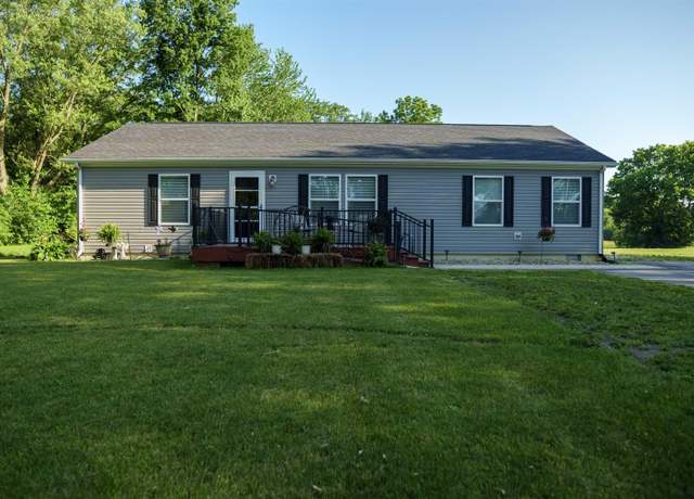 Property at 4313 W 100 N, Warsaw, IN 46580, 3 beds, 2 baths