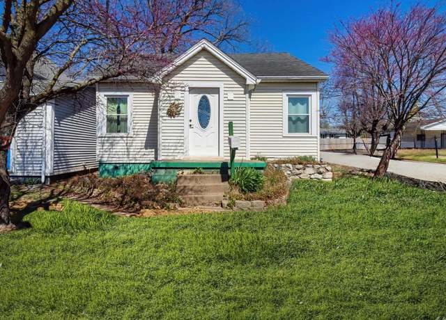 Property at 3401 Corbierre Ave, Evansville, IN 47712, 2 beds, 1 bath