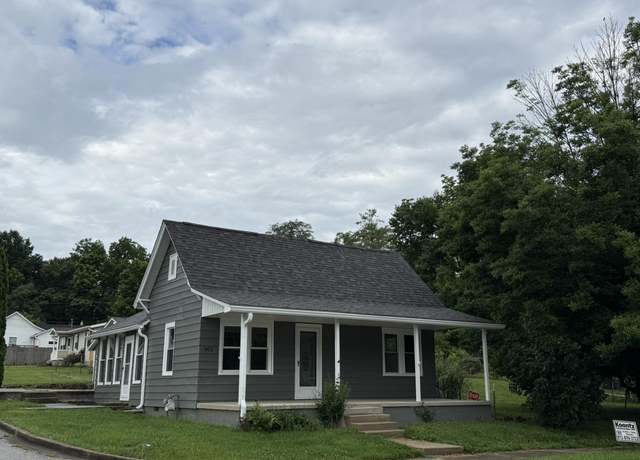 Property at 903 W Temperance St, Ellettsville, IN 47429, 2 beds, 1 bath