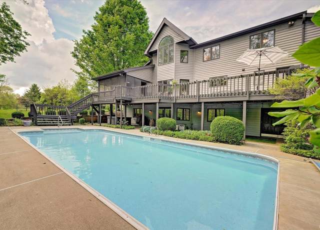 Property at 3730 E Devonshire Ct, Bloomington, IN 47408, 4 beds, 4 baths