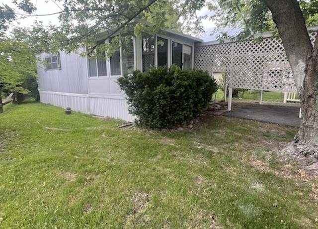 Property at 1804 Coree Dr, Fort Wayne, IN 46818, 3 beds, 2 baths